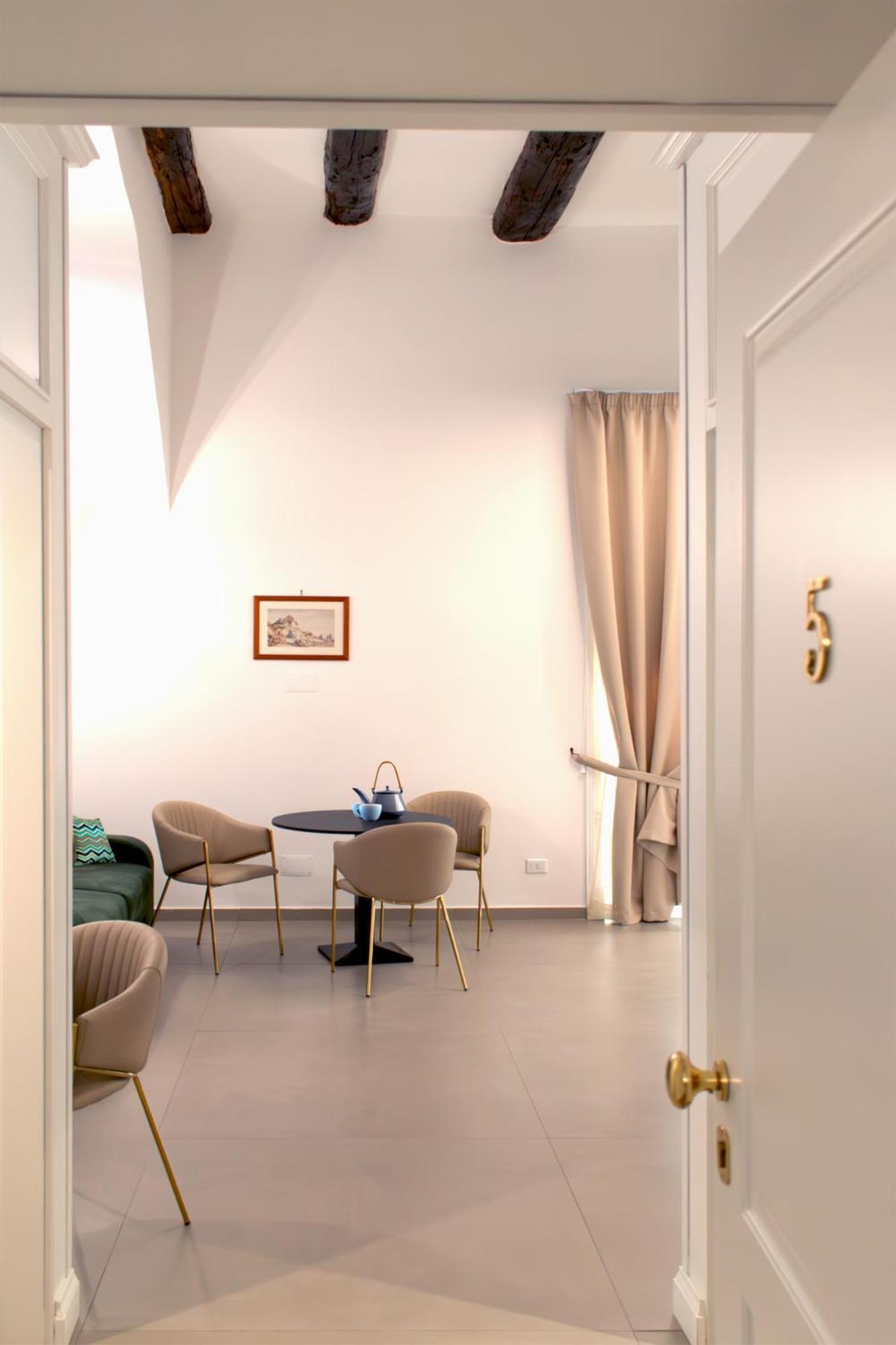 Relais Don Pedro De Toledo Affittacamere *